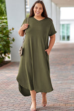 Load image into Gallery viewer, Green Plus Size V Neck Rolled Cuffs Maxi Dress
