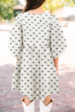 Load image into Gallery viewer, White Bowtie Pattern Textured Puff Half Sleeve Loose Mini Dress
